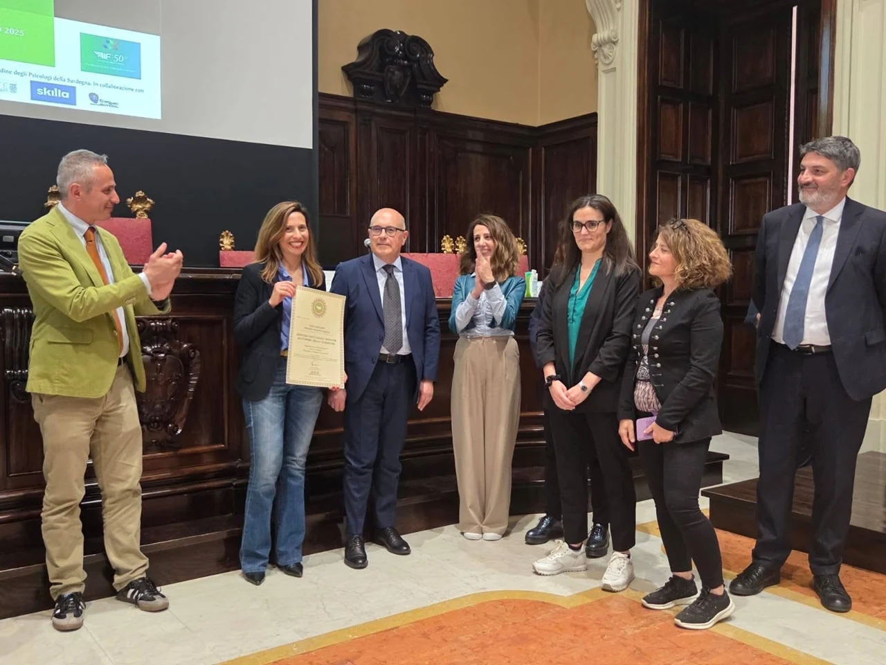 Consegna del riconoscimento al Premio Basile 2025 a Cagliari